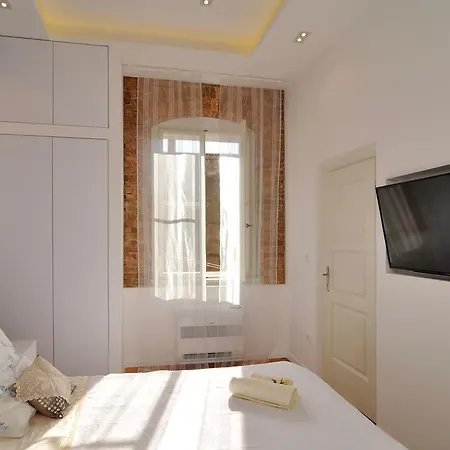 Barbara Centrum Lägenhet *